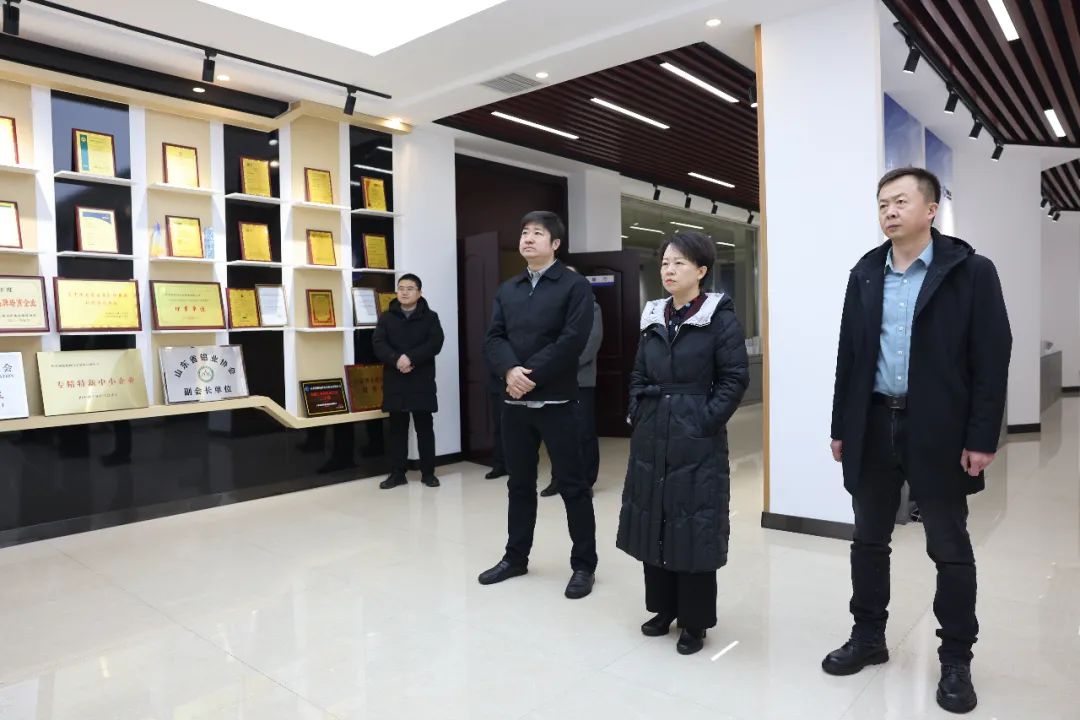 鄒平市委常委、副市長(zhǎng)陳靜來(lái)山東三星集團(tuán)調(diào)研