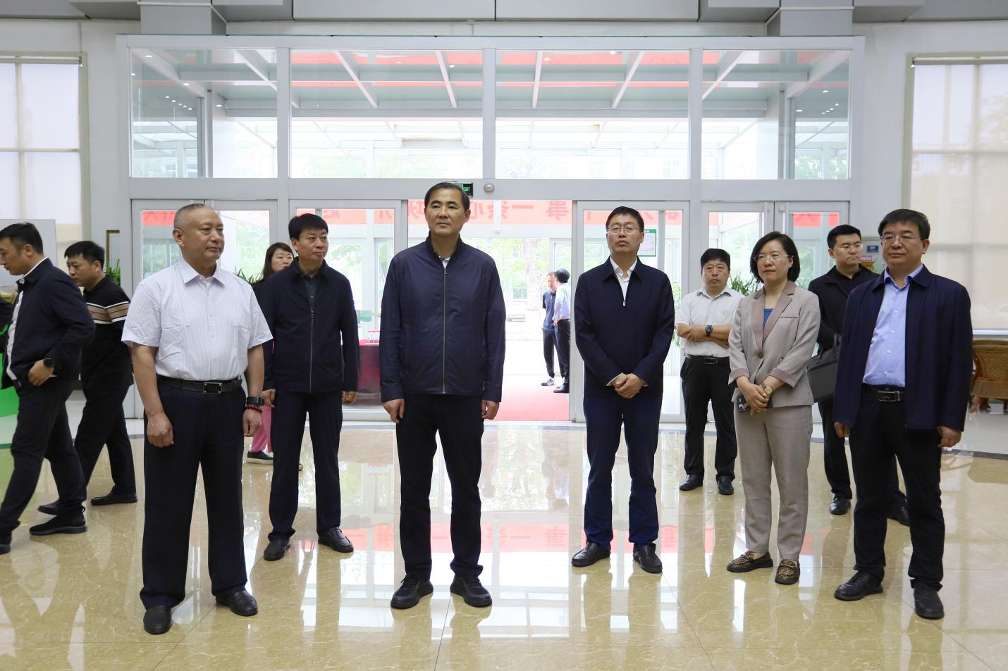 佳木斯市政府副市長、佳木斯國家農(nóng)高區(qū)黨工委書記王繼武一行來山東三星集團調(diào)研