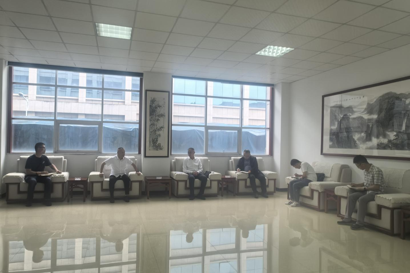 桐廬縣委常委、縣政府黨組成員吳濤來桐廬公司調(diào)研指導(dǎo)安全生產(chǎn)工作