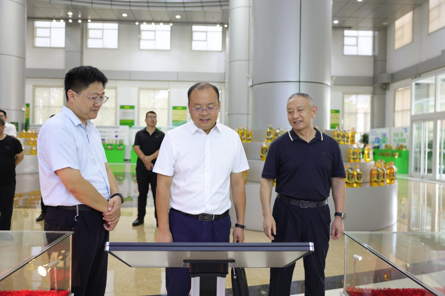 鄒平市委常委、副市長提名人選王強帶隊來山東三星集團調(diào)研